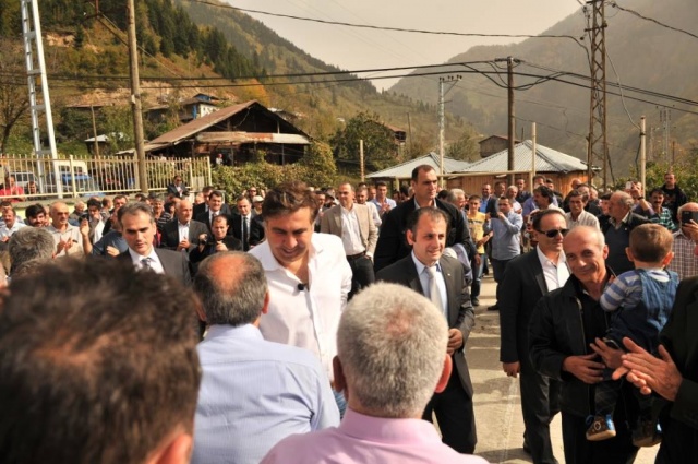 Gürcistan Devlet Başkanı Mikheil Saakaşvili Macahel'de