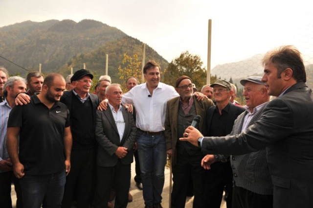 Gürcistan Devlet Başkanı Mikheil Saakaşvili Macahel'de