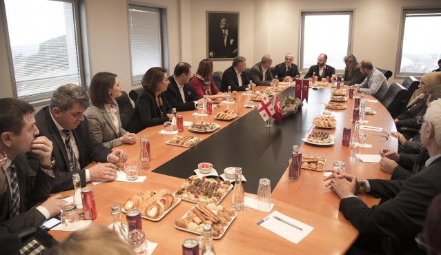 Gürcistan'ın Yeni Büyükelçisi İstanbul'da STK Temsilcileri İle Bir Araya Geldi