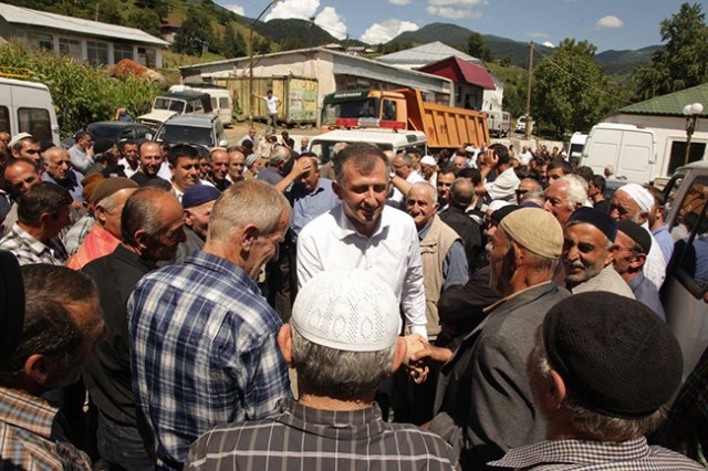 Gürcistan, Acara'da Seçim Heyecanı: Zurab Pataradze