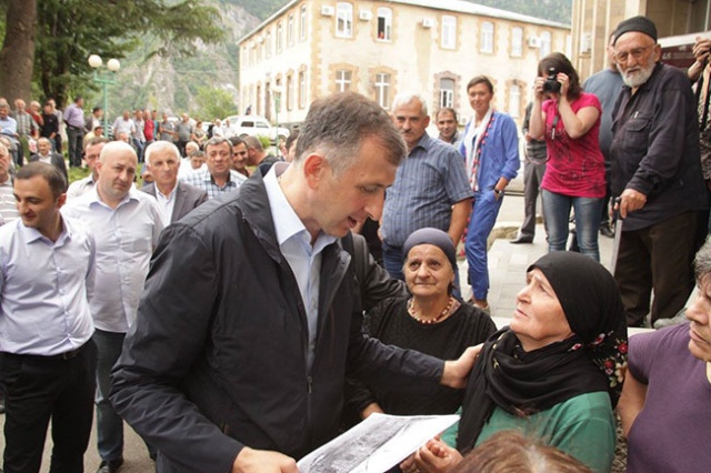 Gürcistan, Acara'da Seçim Heyecanı: Zurab Pataradze