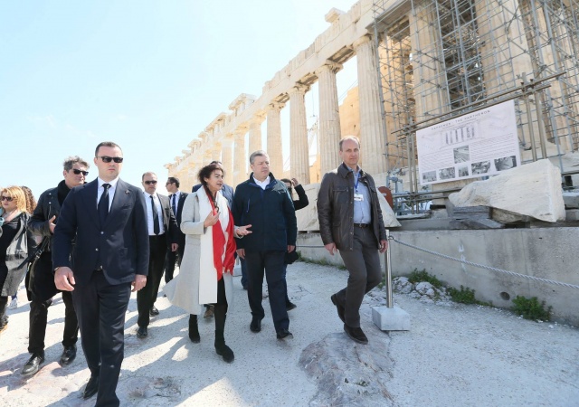 Gürcistan Başbakanı Kvirikaşvili İlk Vizesiz Seyahate Çıktı