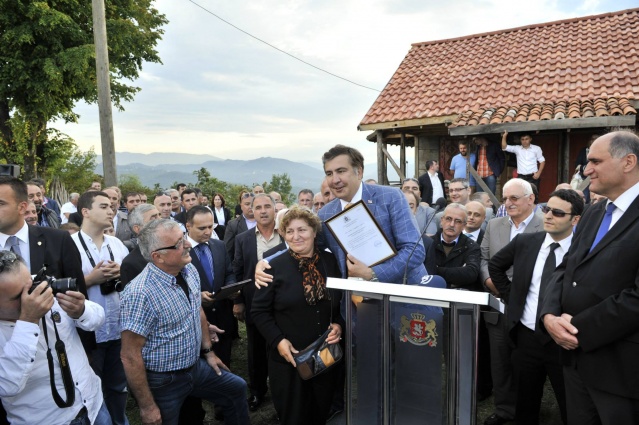 საქართველოს პრეზიდენტი, მიხეილ სააკაშვილი სამსუნსა და ორდუში