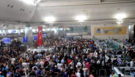 ათათურქის აეროპორტში ასეთი რიგი არასოდეს ყოფილა